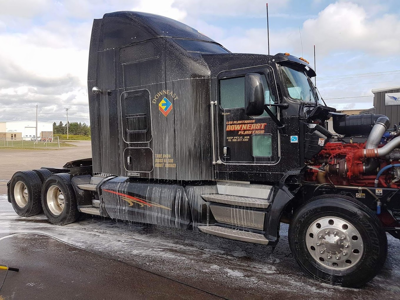 Shiny Trucks Detailing Inc - Top Benefits of Regular Truck Polishing: Keep Your Fleet Looking Sharp and Professional