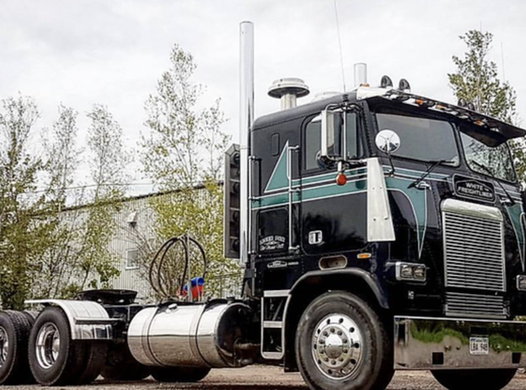 Shiny Trucks Detailing Inc - Why Trailer Top Snow Clearing Is a Must for Safe Travels